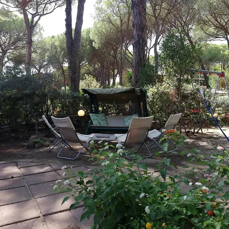 Oleandri Calaverde Sardegna Iun P1641 بيت للعطل *