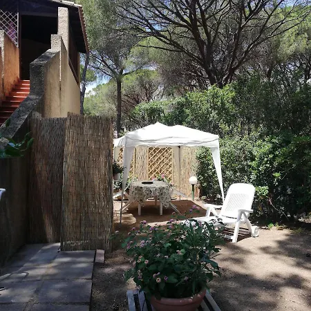 Oleandri Calaverde Sardegna Iun P1641 بيت للعطل