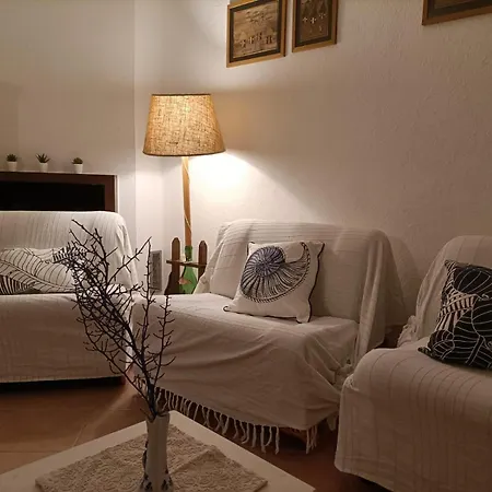 Oleandri Calaverde Sardegna Iun P1641 بولا
