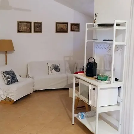 Oleandri Calaverde Sardegna Iun P1641 بيت للعطل